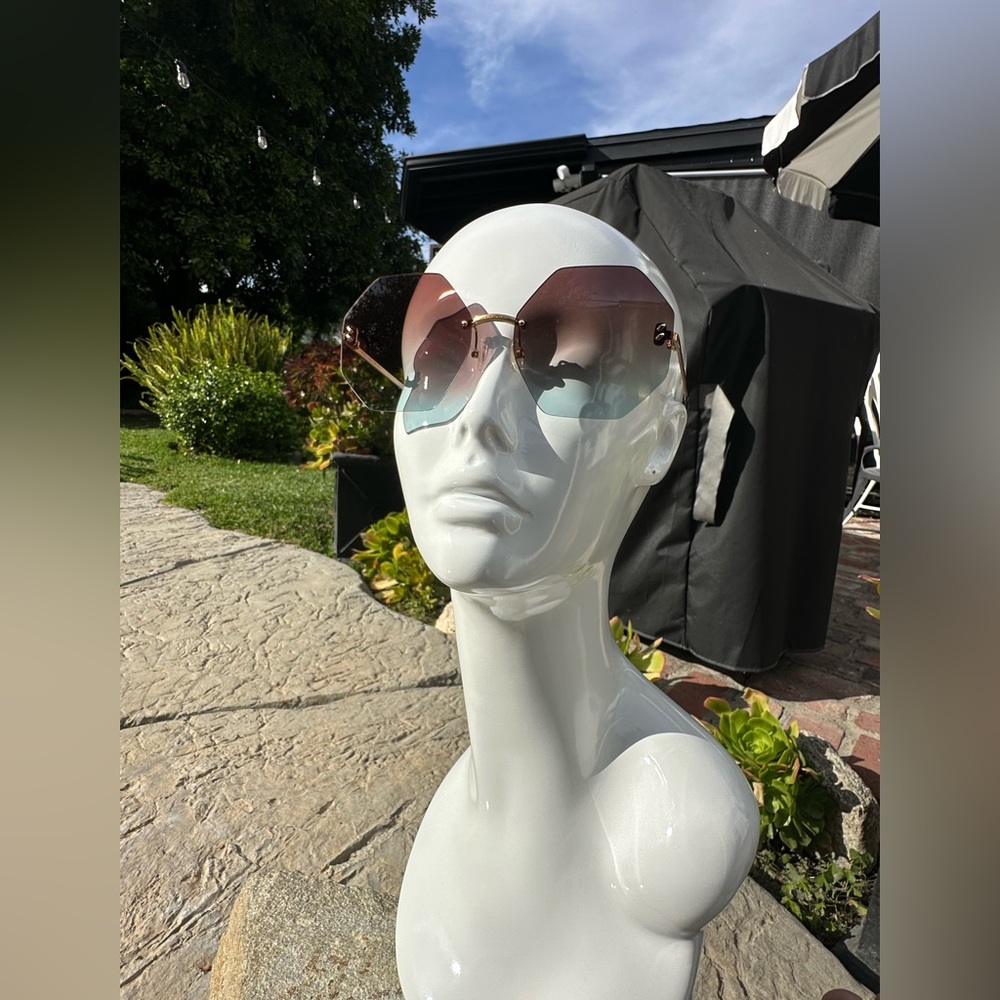 Stella McCartney SC0233S 003 geometric sunglasses
NEW